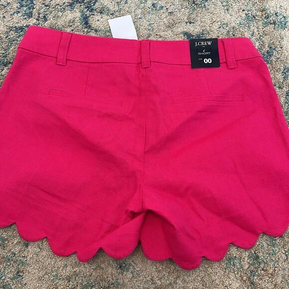 NWT J. Crew Hot Pink 4” Shorts with Scalloped Hem - Picture 4 of 5